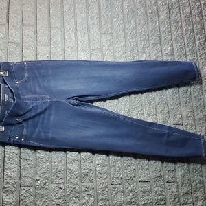 LIVERPOOL- "The Skinny" Jean